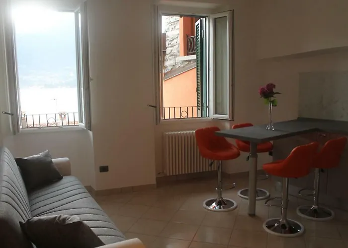 Casa Valli レッツェノ