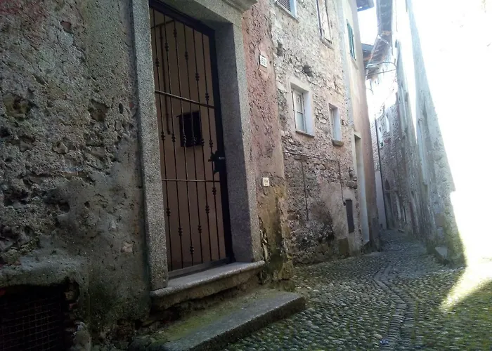Casa Valli * Lezzeno
